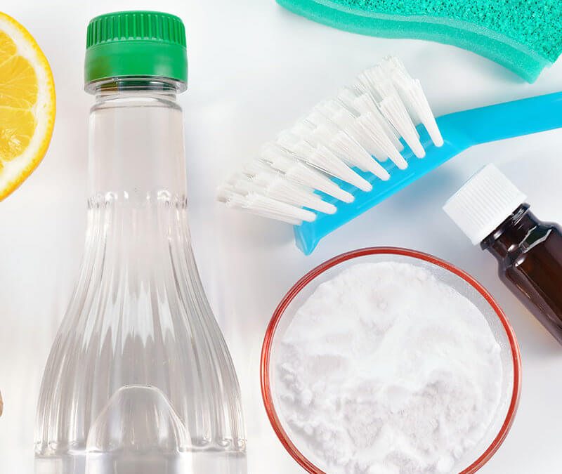 DIY Essential Oil Cleaner for a Toxin-Free Home!