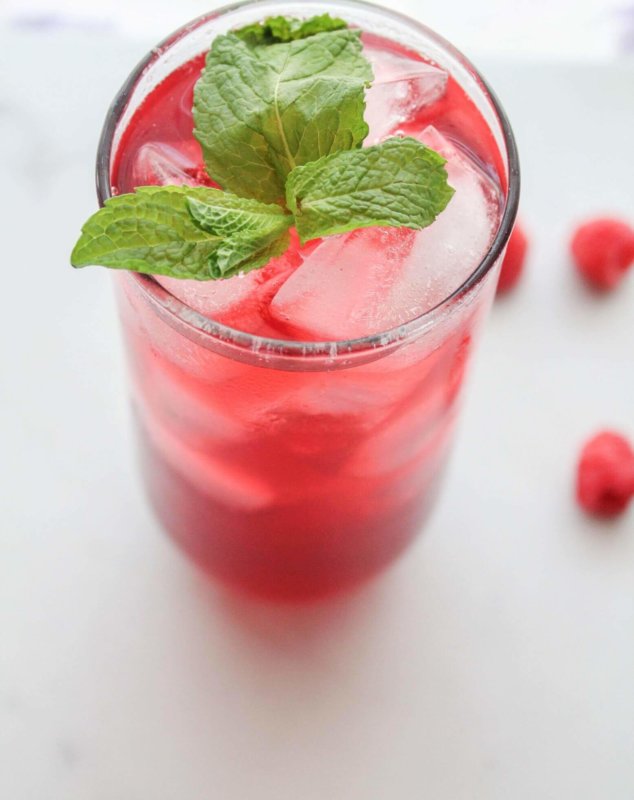 Hibiscus-Green Iced Tea