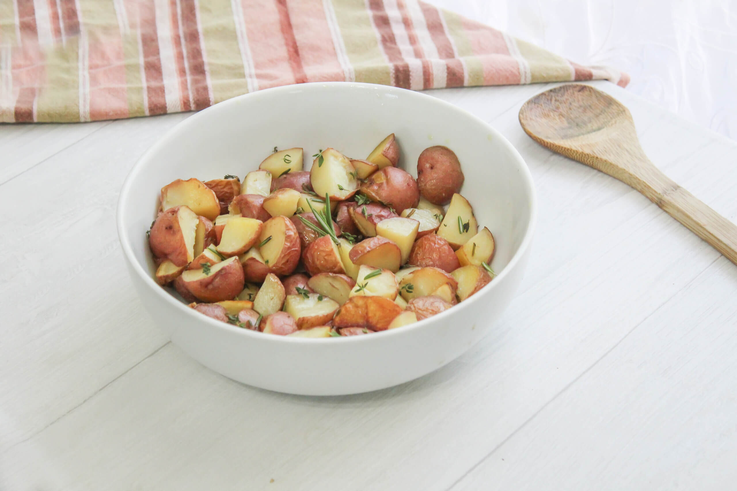 Oven-Roasted Herbed Potatoes Side Dish