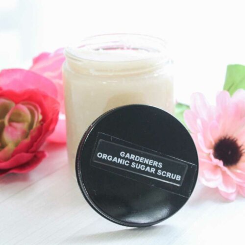 Homemade Sugar Scrub: Gentle Exfoliation & Deep Hydration